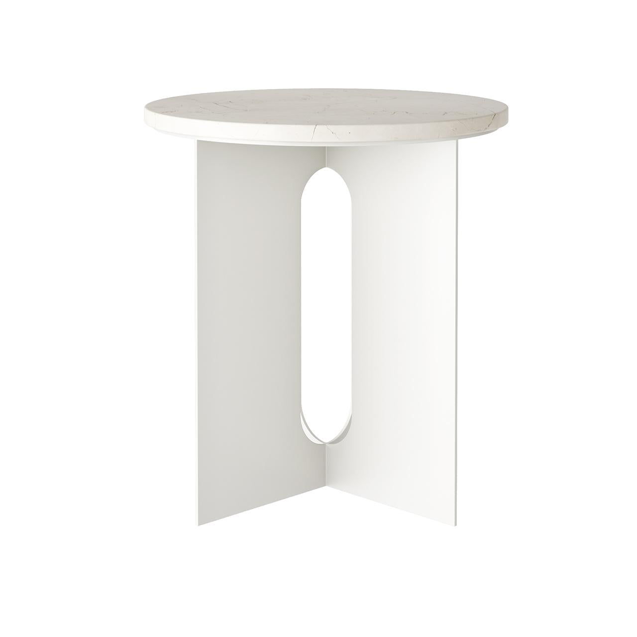 Simple White Teatable table