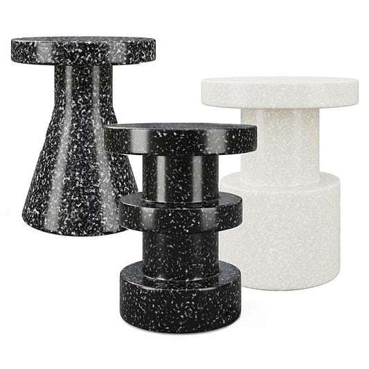 BlackWhiteTeatable table