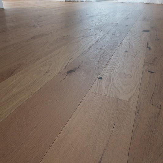 LightWoodenFloor